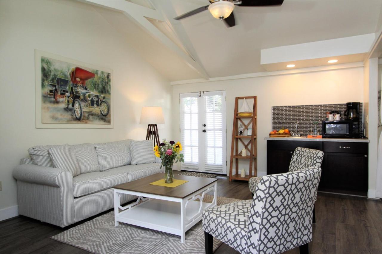 Lamp Lighter Inn And Sunset Suites Carmel-by-the-Sea Esterno foto